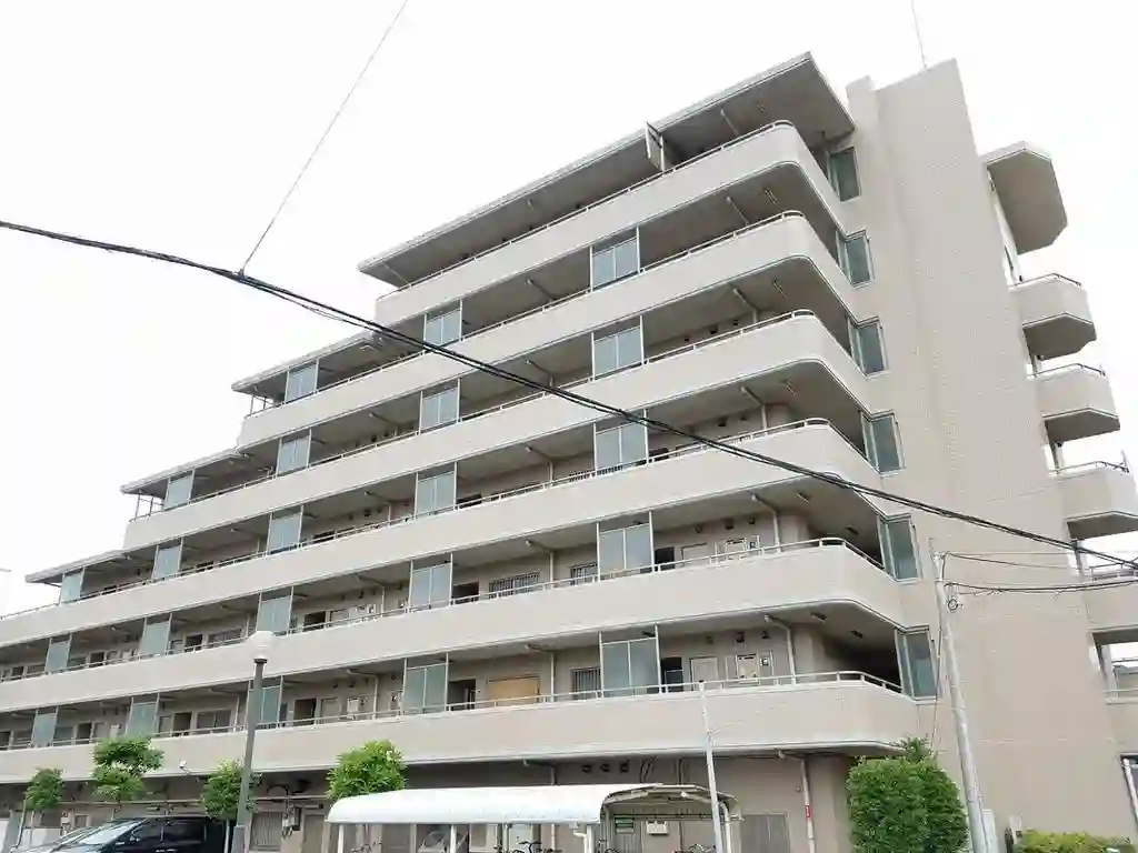 ケイ エム ビル 外観