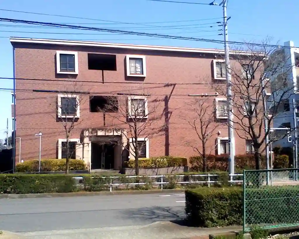 クレセント川久保 外観