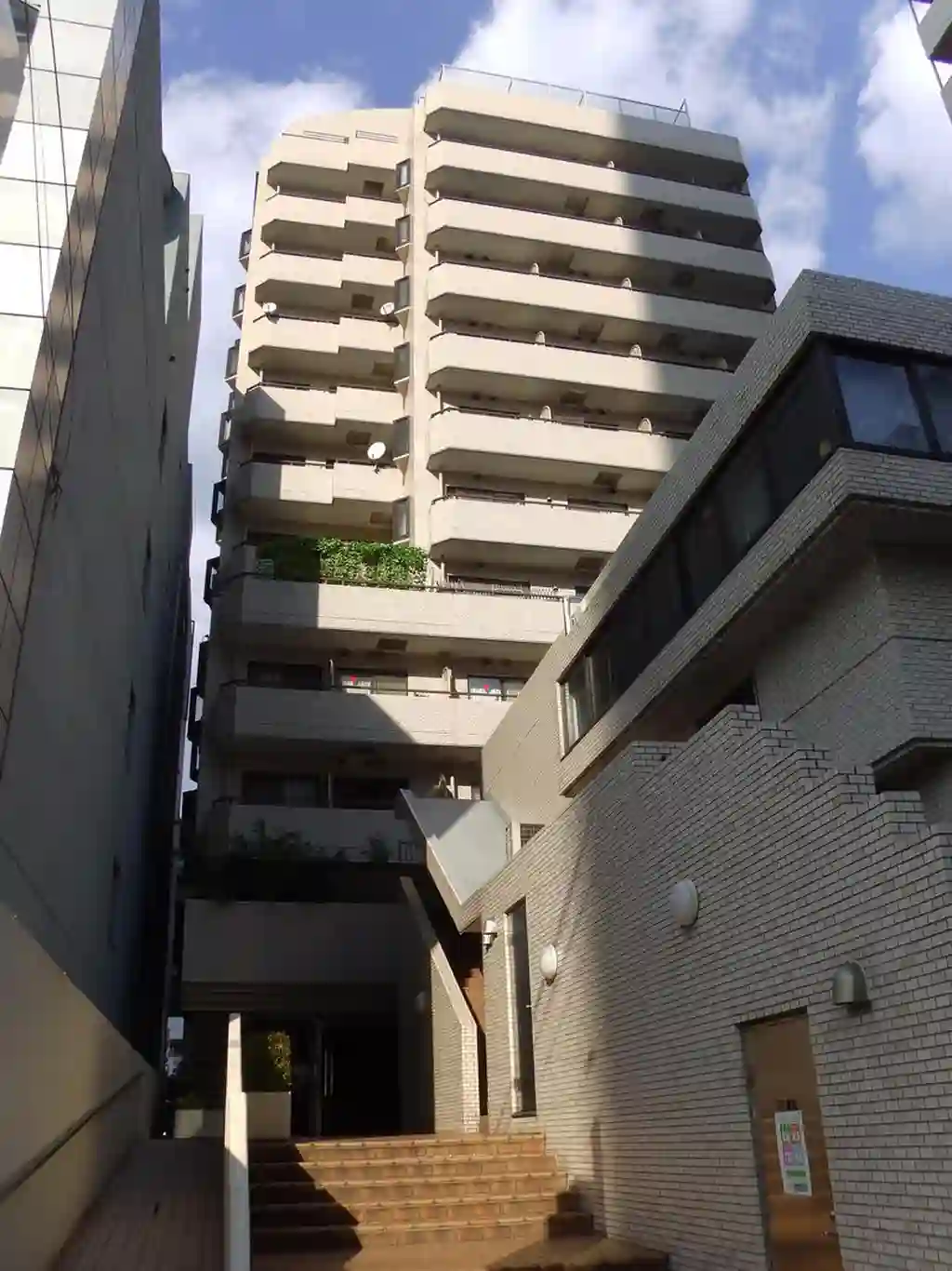 プラザ麻布 外観