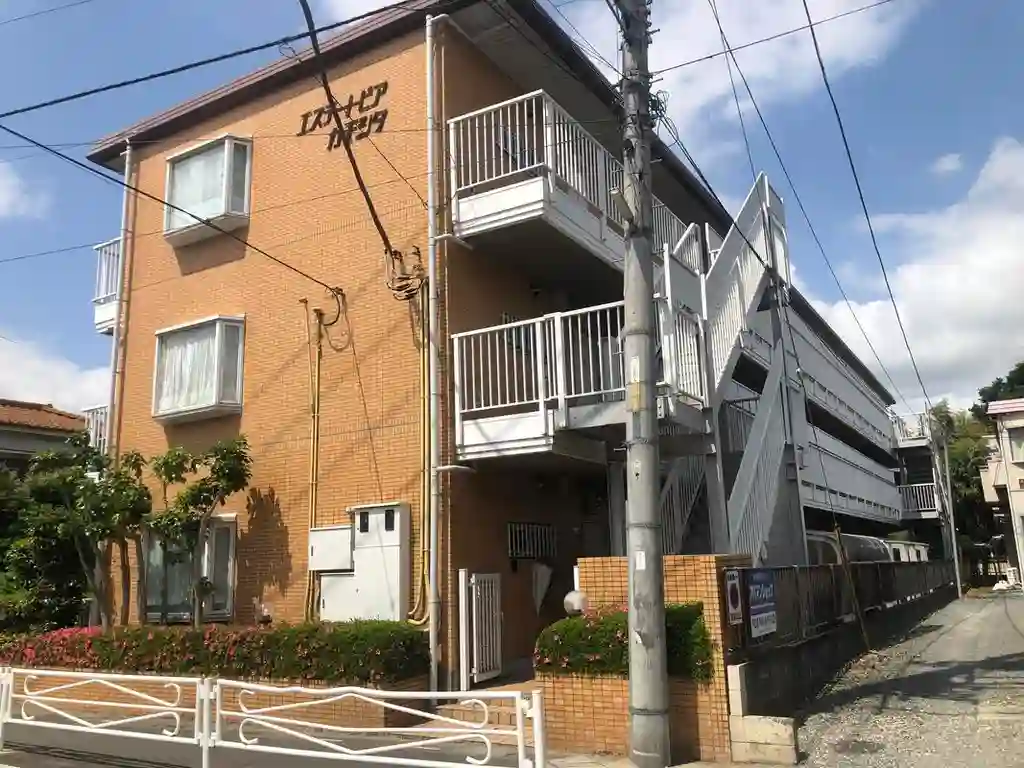 エステートピアカモシタ 外観