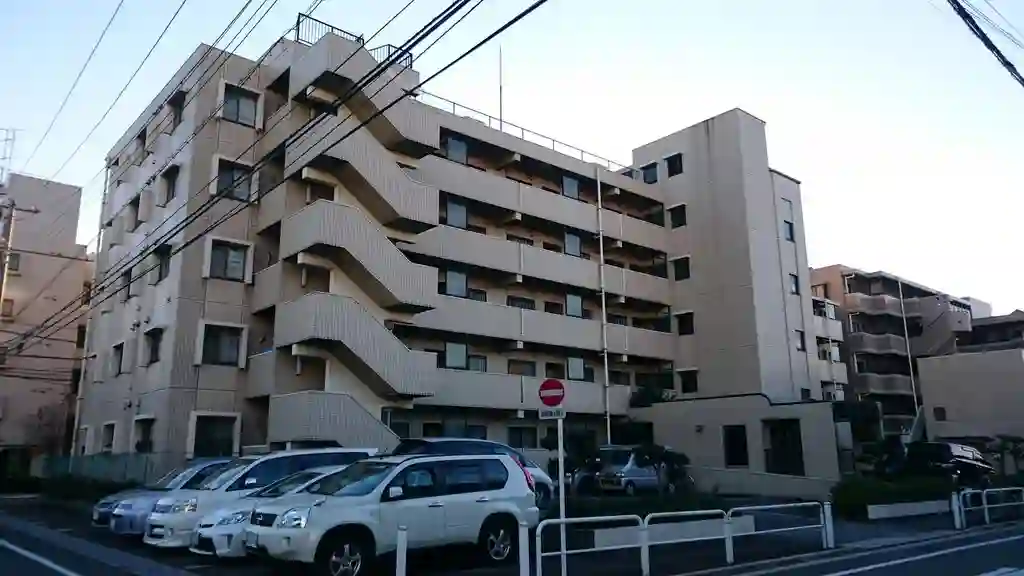 ロイヤルハイム 外観