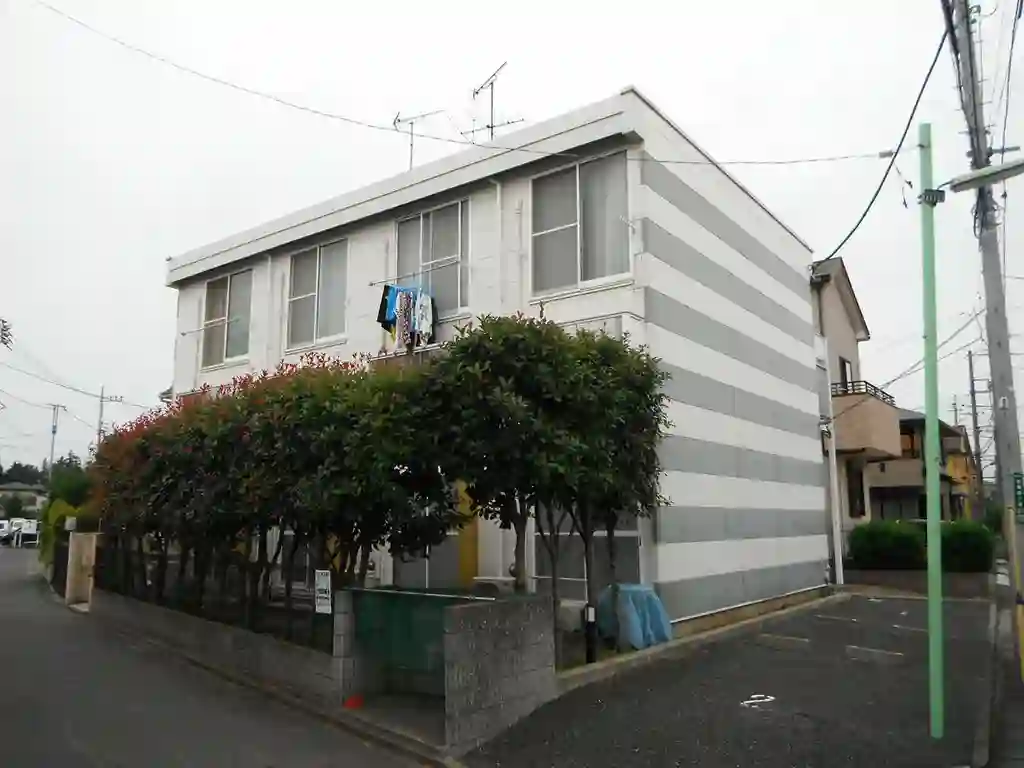 レオパレスLIFE I 外観