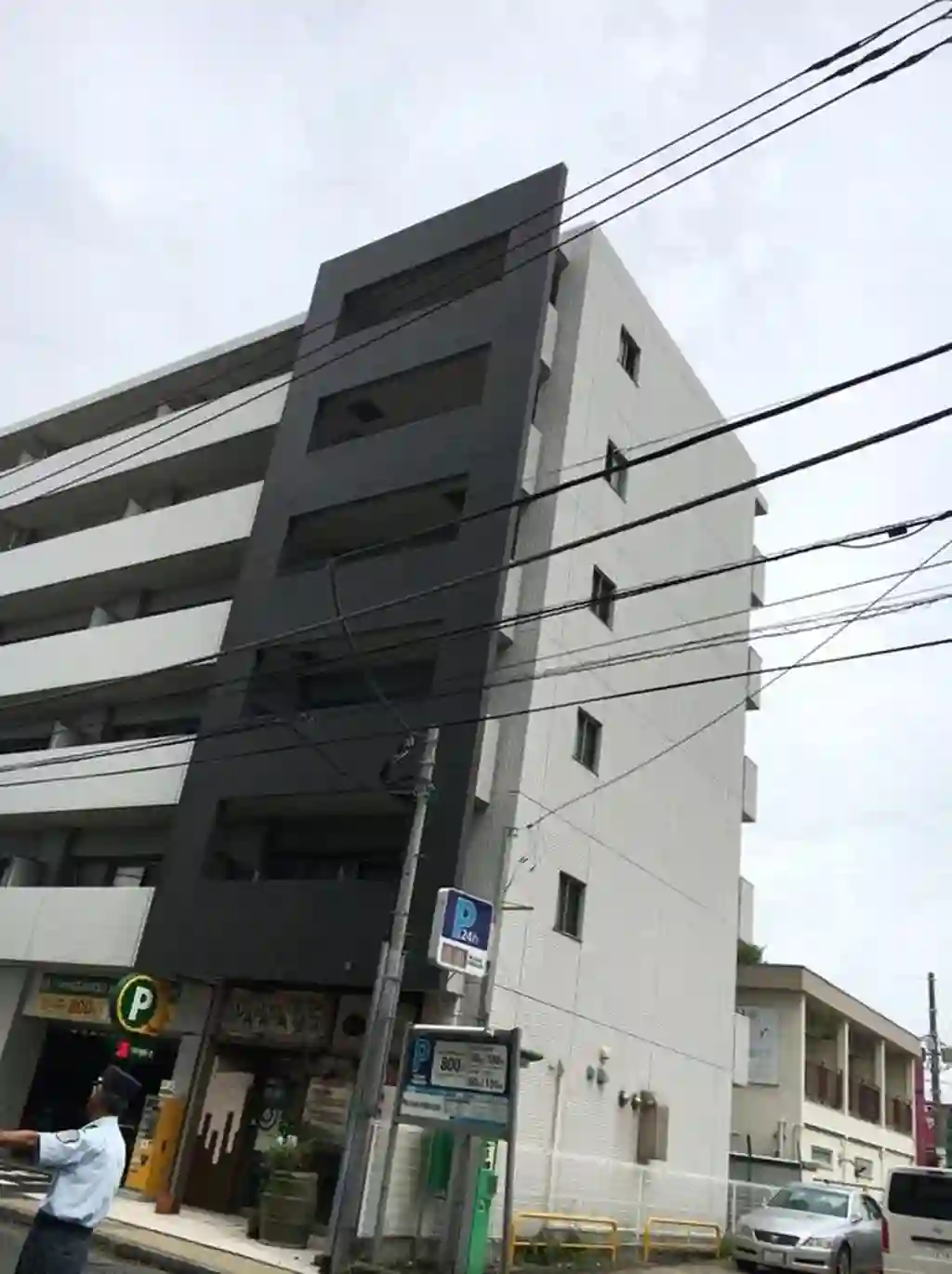RIVERSTONE 外観