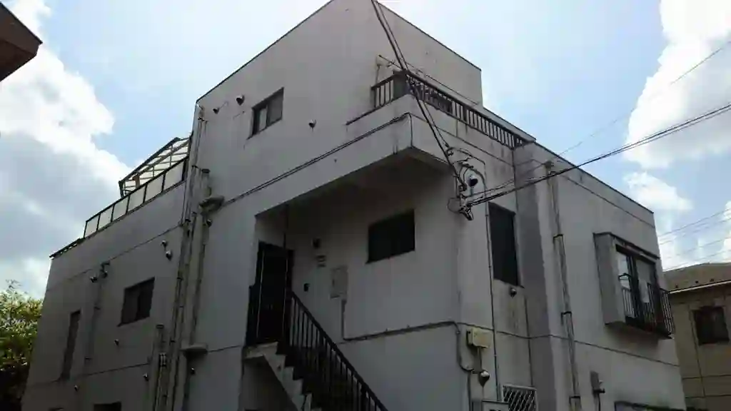 エミール.クニ 外観