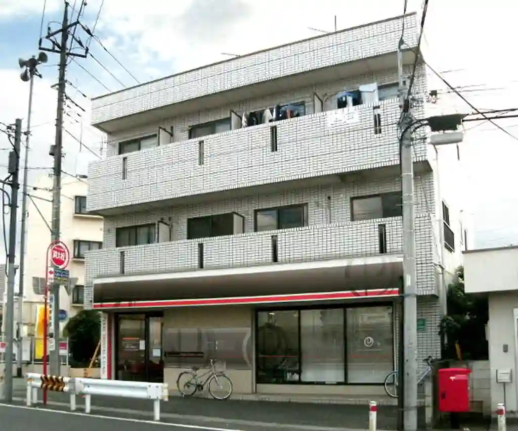 サンプリリアント・アズマド 外観