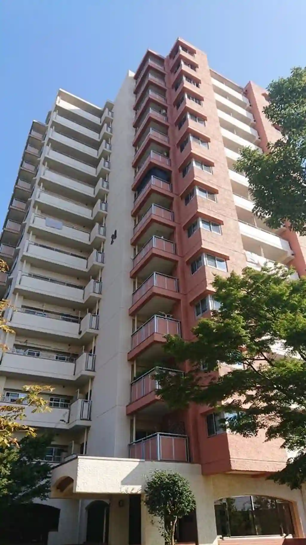 若葉台団地2-24号棟 外観