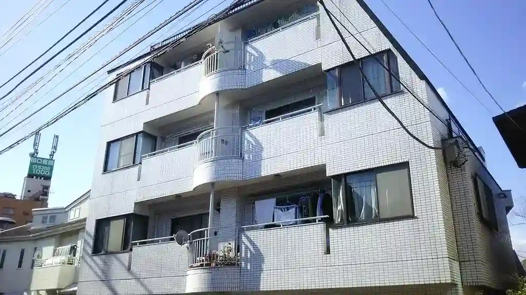 サルート山中 外観