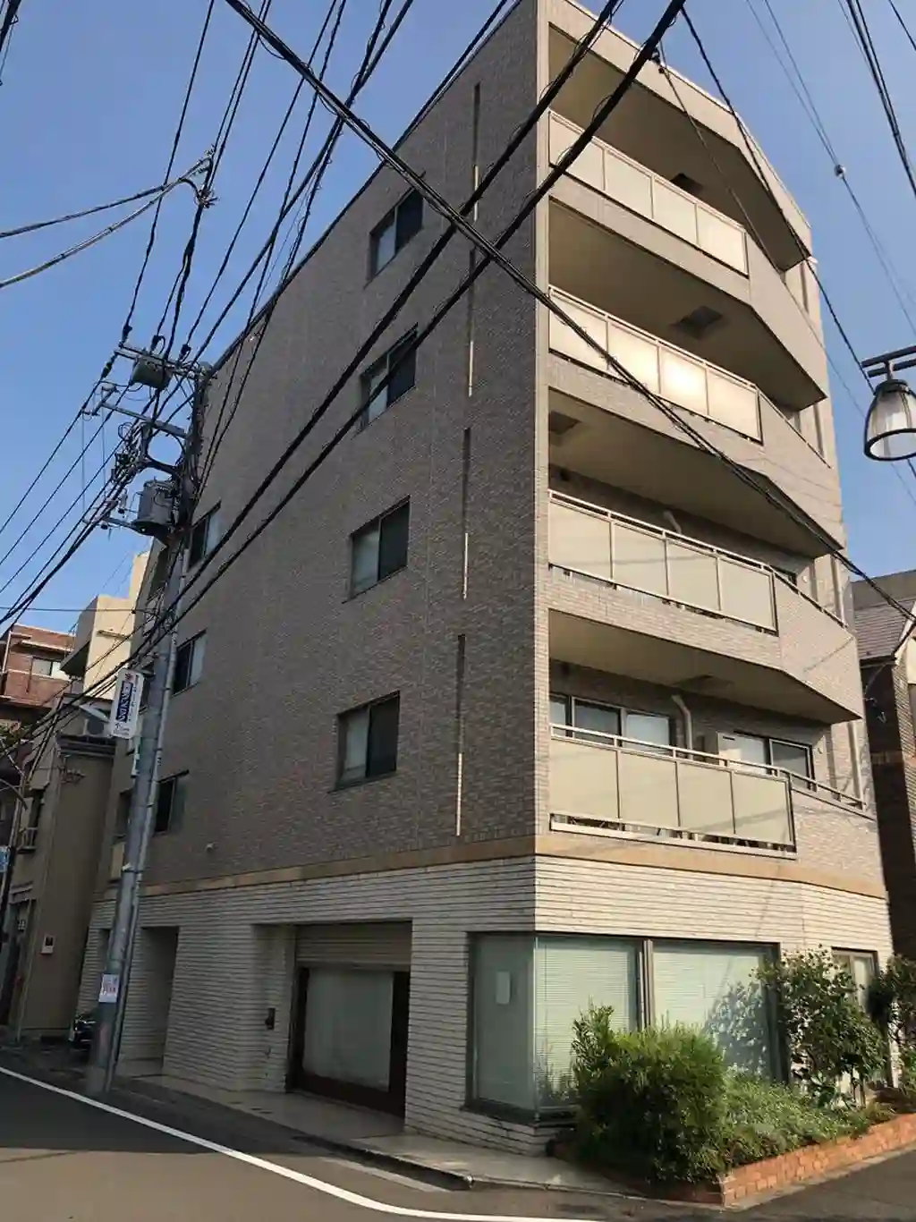 アロンスクエア 外観