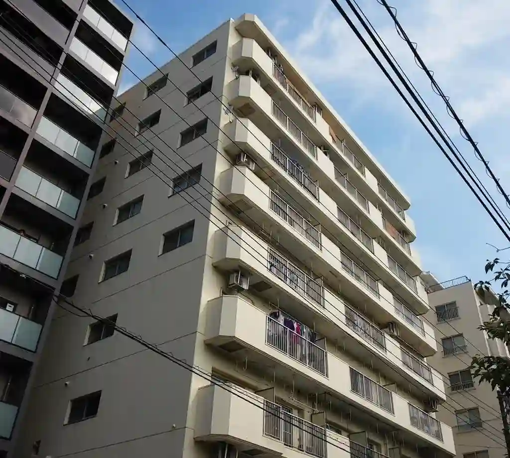 サンライフ反町 外観
