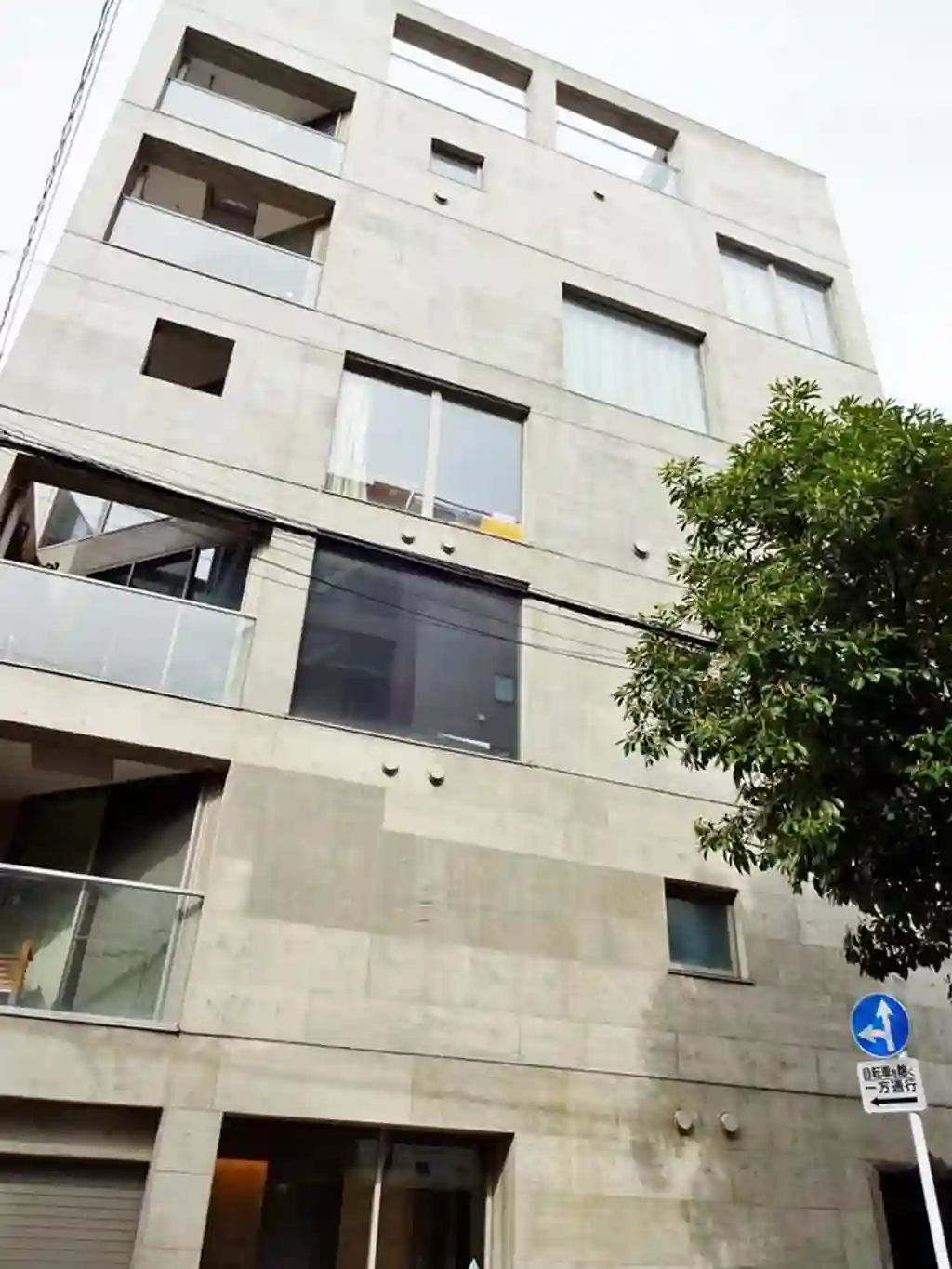 GRID 外観