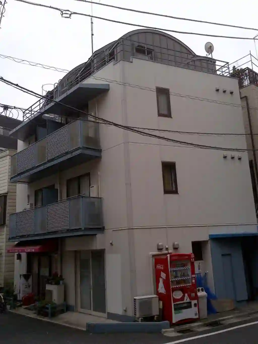 ラウンドハレ 外観