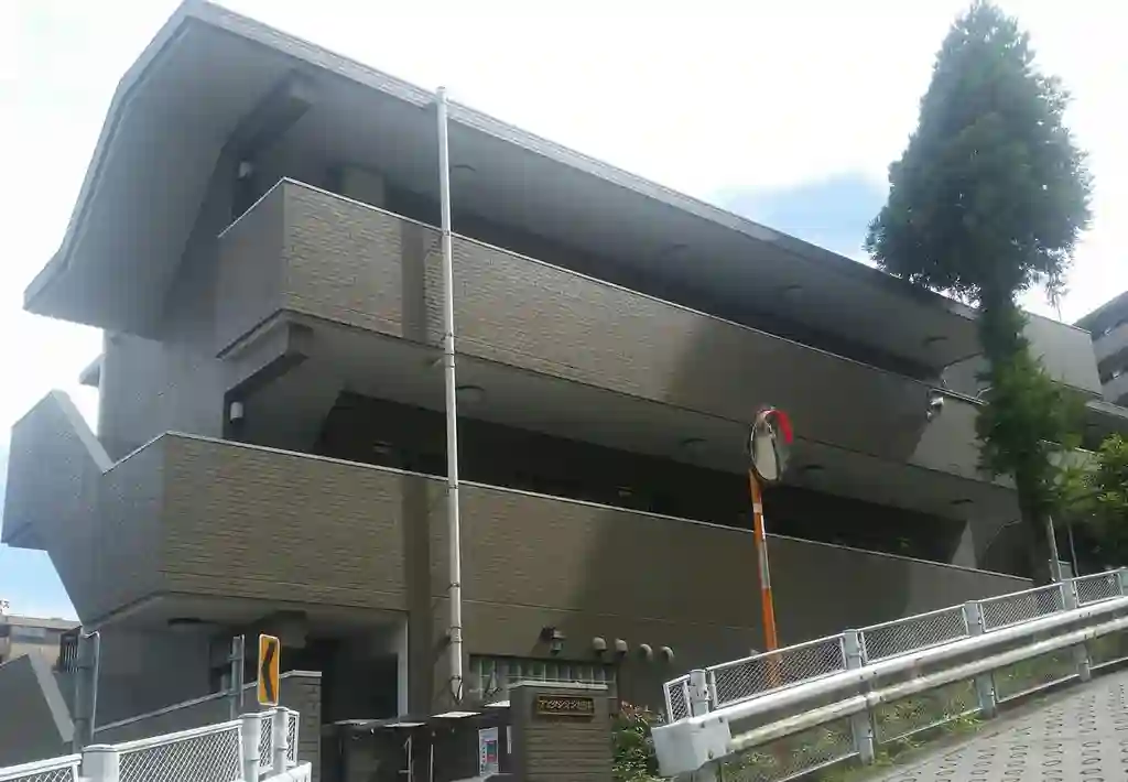 アビタシオン根岸 外観