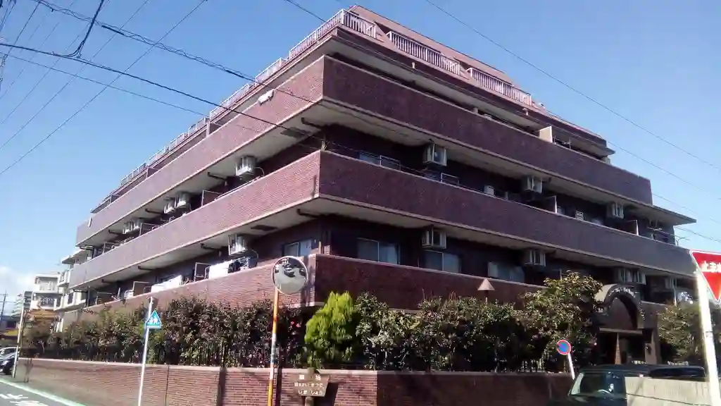 ライオンズマンション淵野辺鹿沼公園 外観