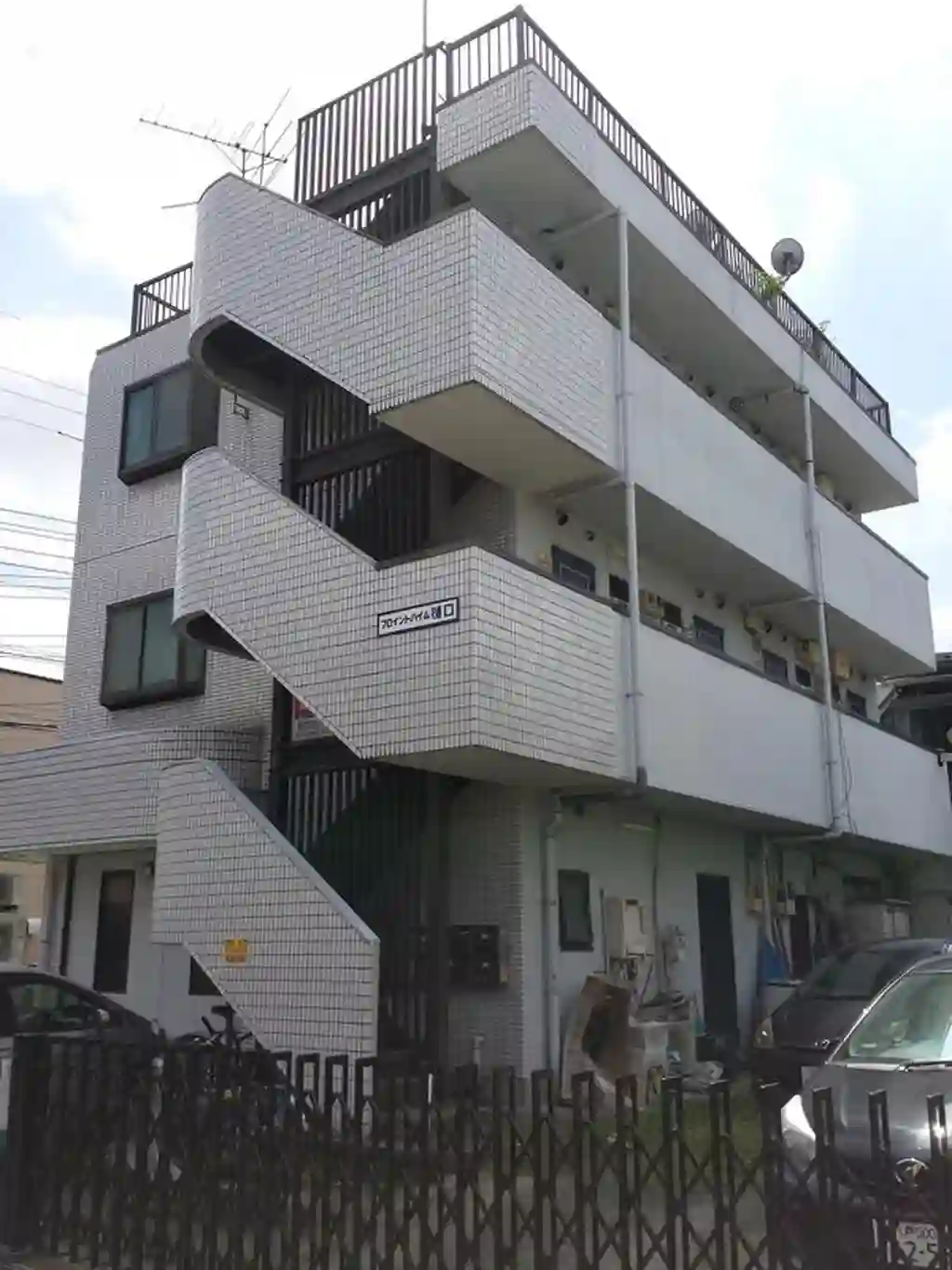 フロイントハイム樋口 外観