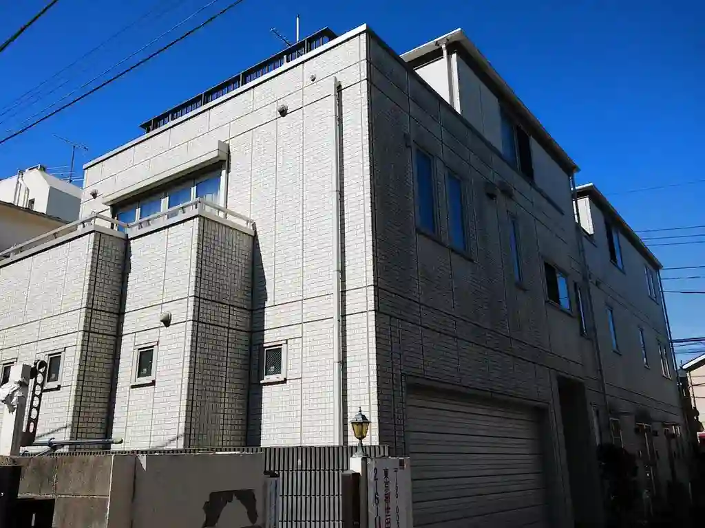 BANISUTA 外観