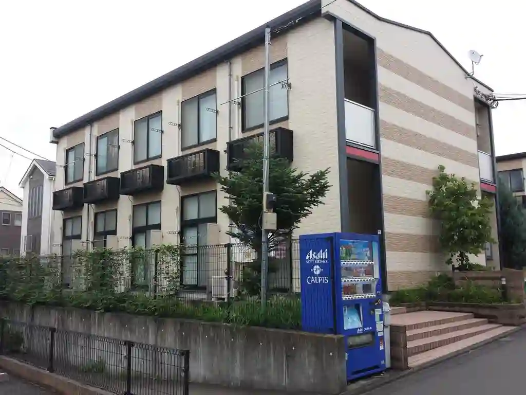 レオパレスエキノックスB 外観