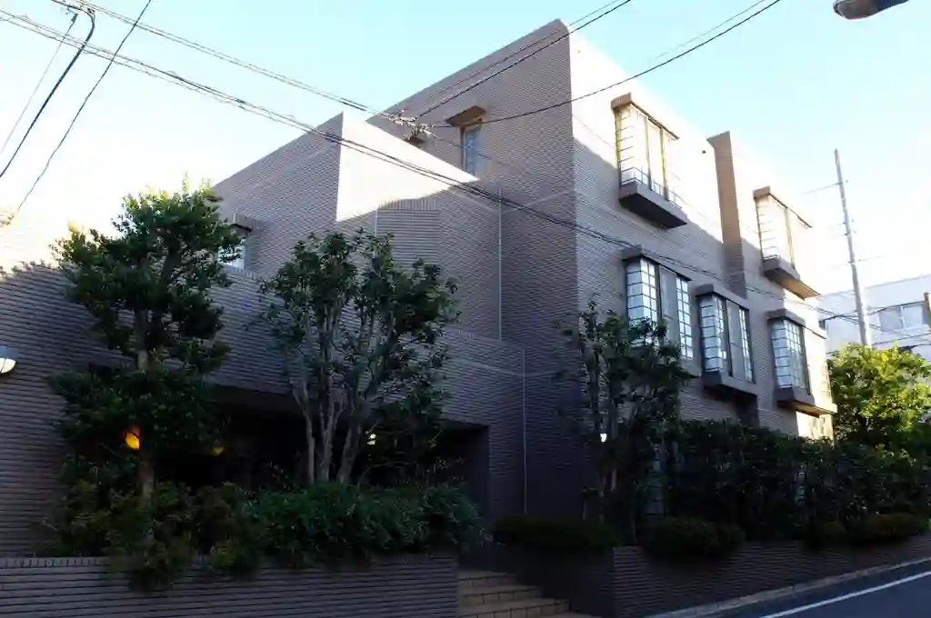 ロイヤルコート八雲 外観