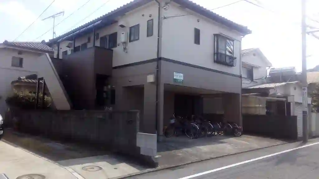 コートブラウンI 外観