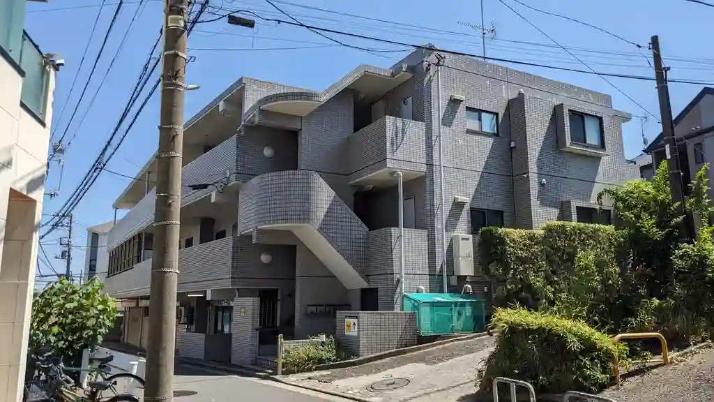 オクチュープル 外観