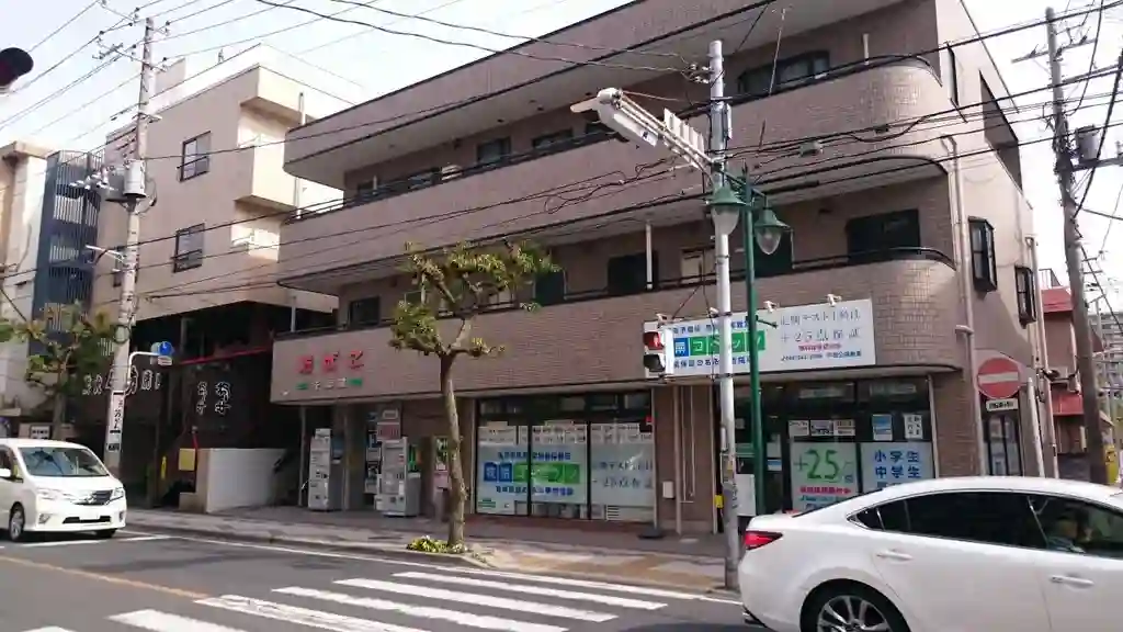 ドエル・アイ 外観