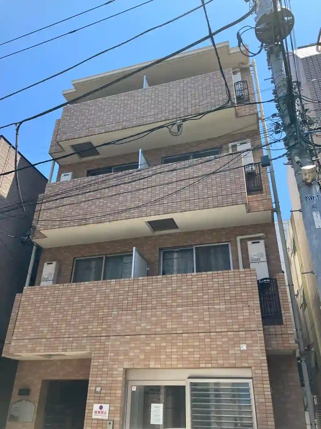 グラート・K 外観