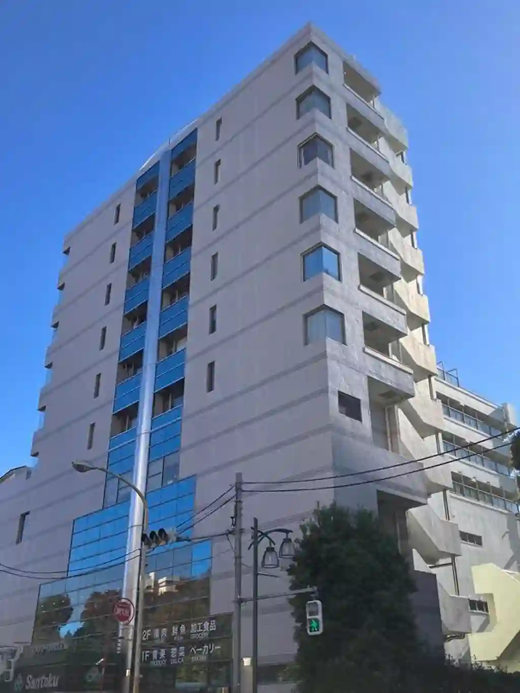 サントーク・新宿 外観