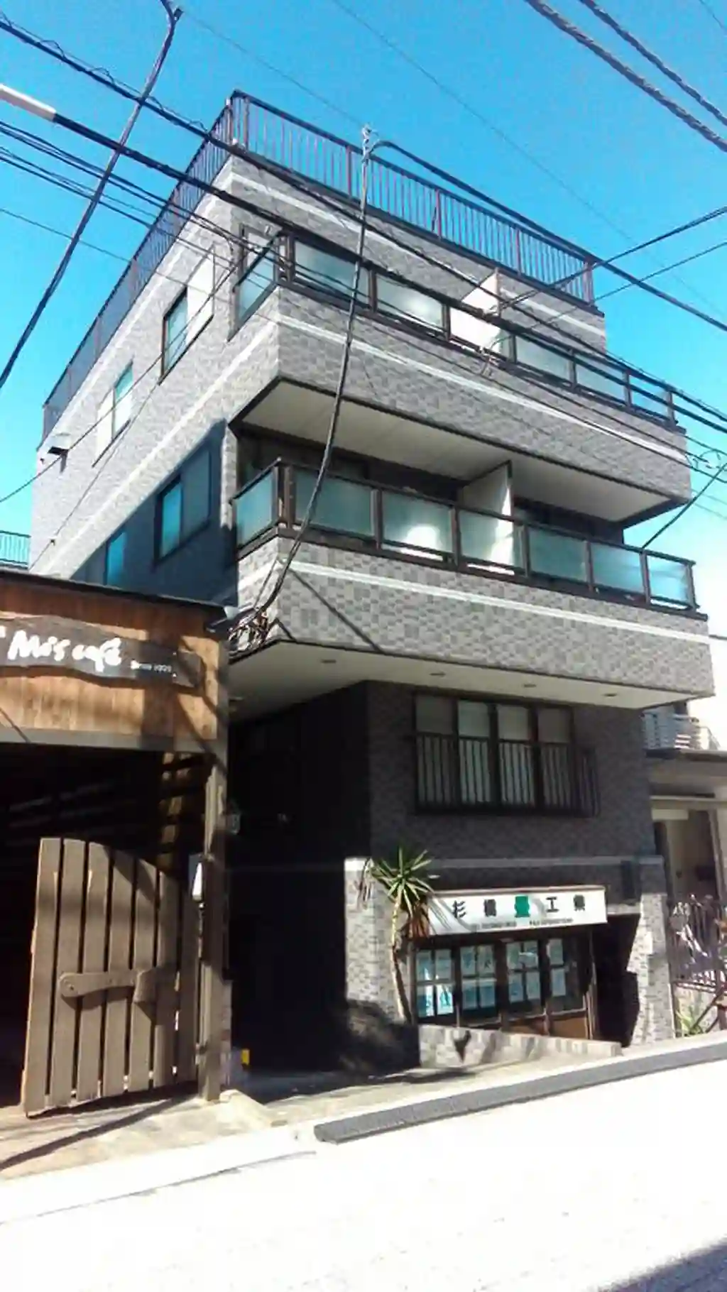 ブリッヂシーダ 外観