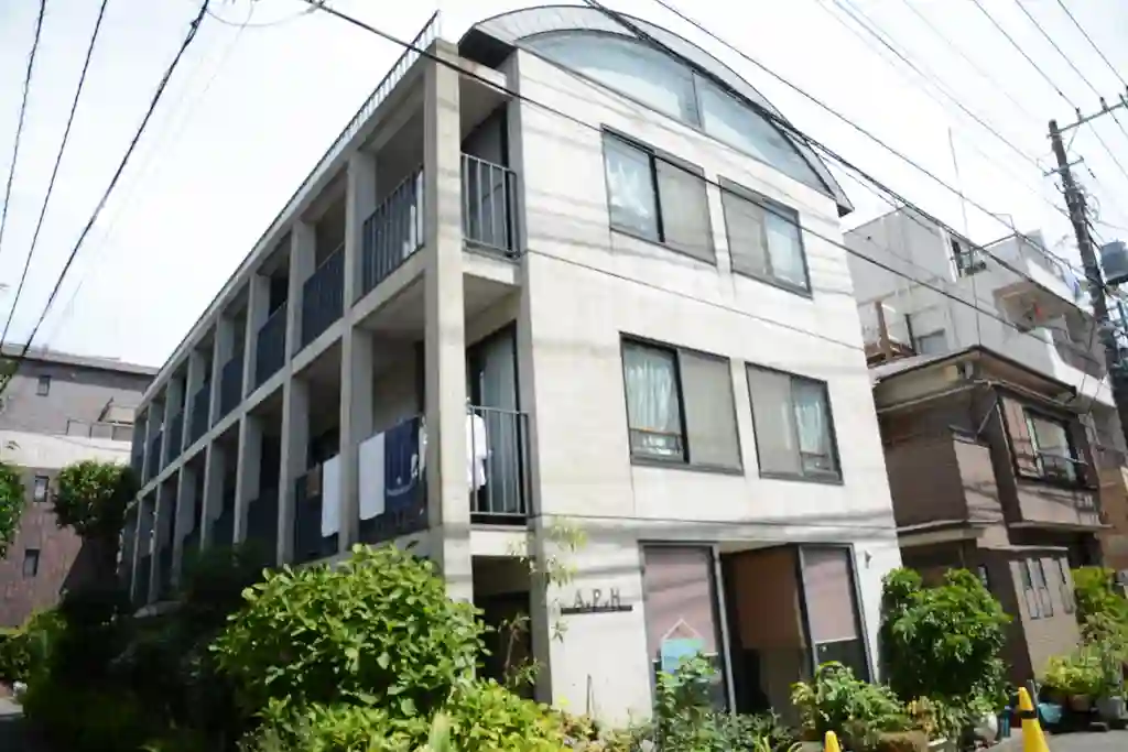 A.P.H 外観