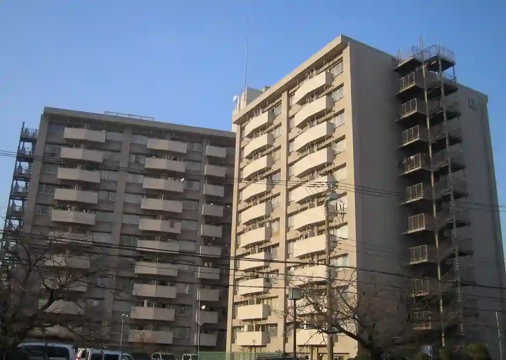 県公社横浜井土ヶ谷共同ビル 外観