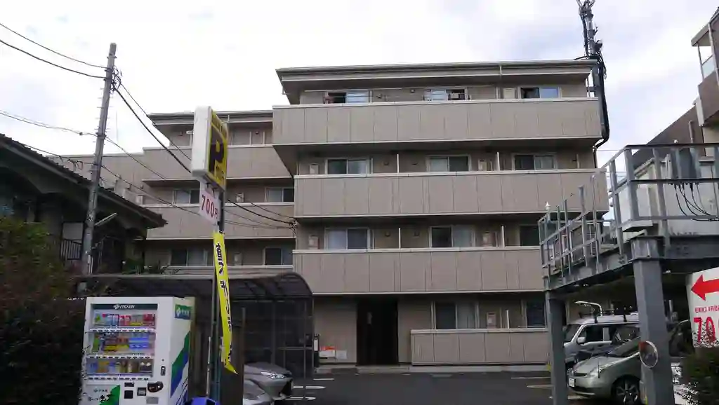 インコントラーレ国立 外観