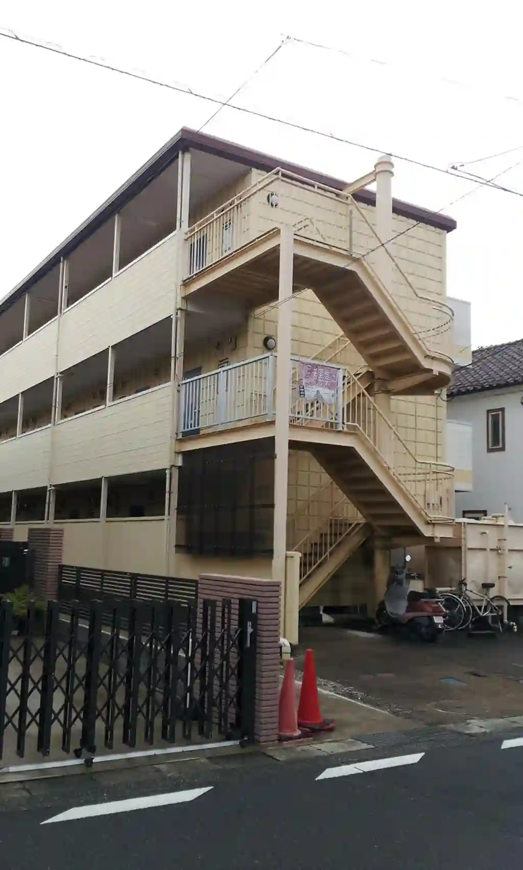 リエス伊勢原 外観