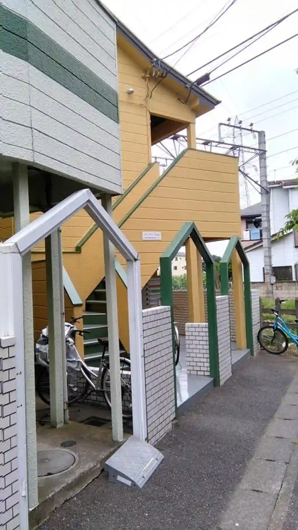 ラインサイド久地 外観