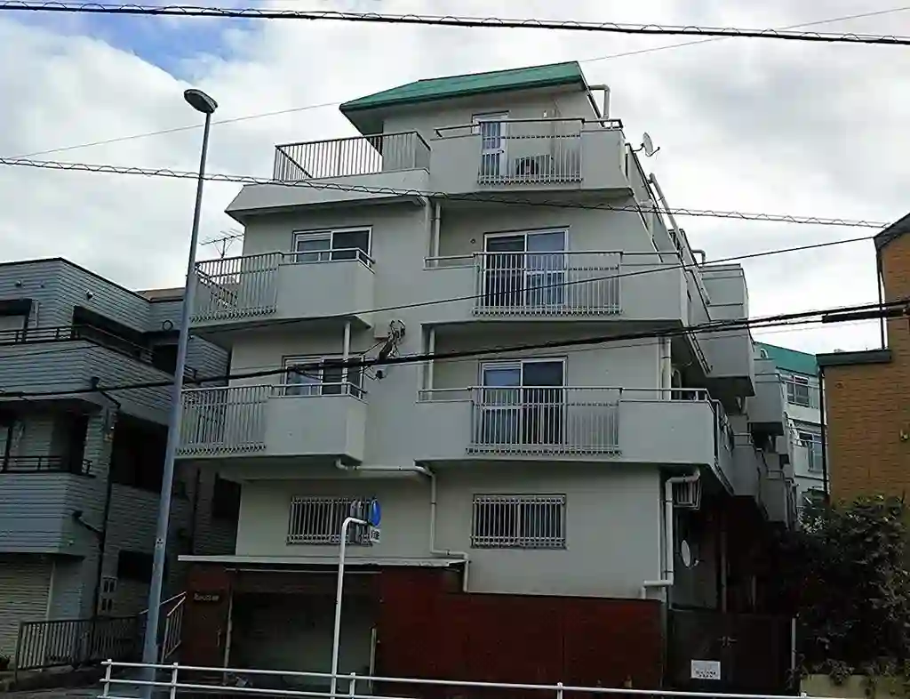 光シャンブル鴨居 外観