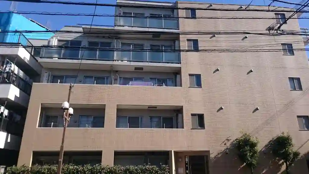 パインコート 外観