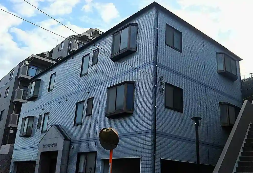 ファミールプラザ鴨居 外観