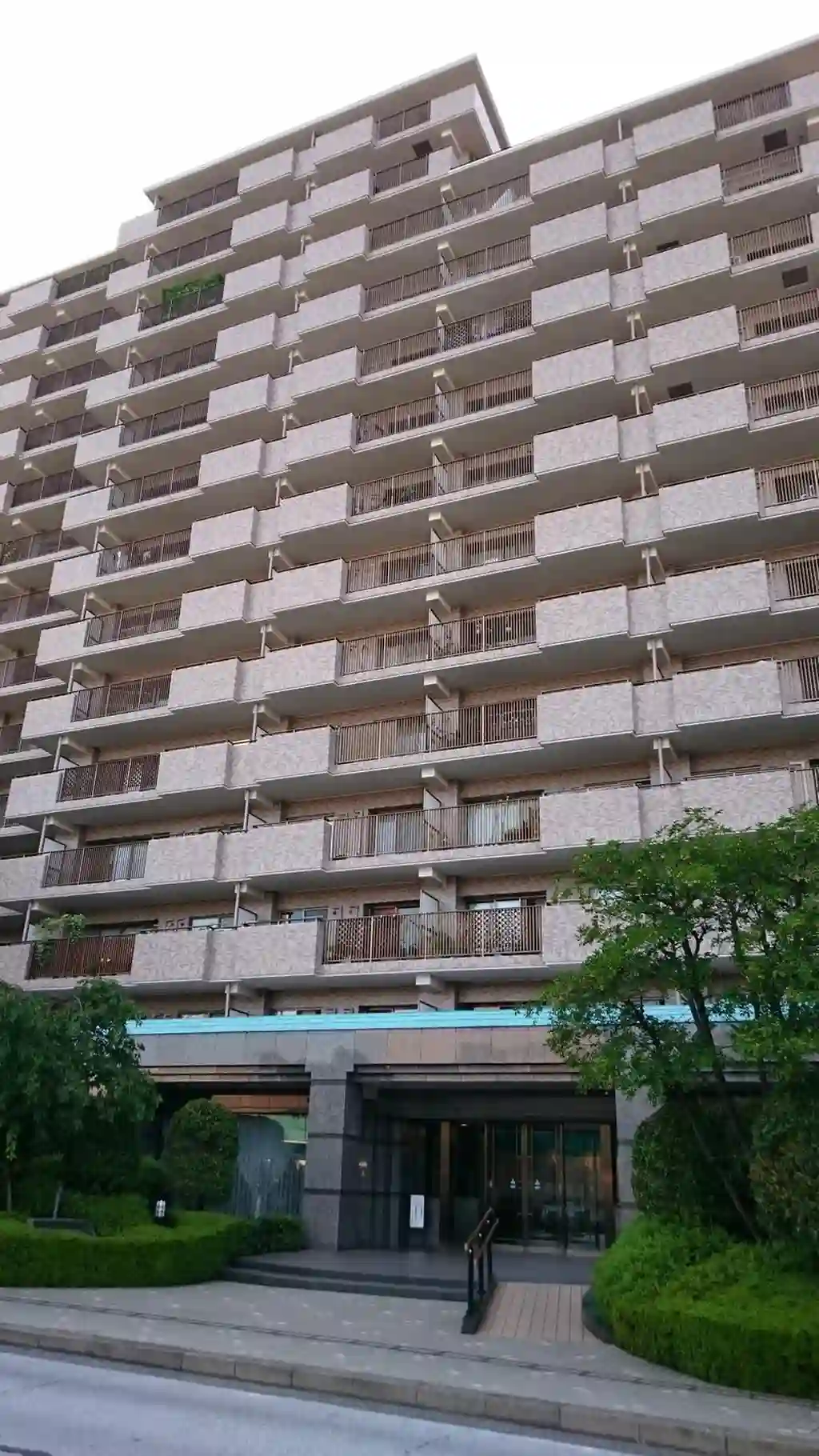 ステージ星川 外観