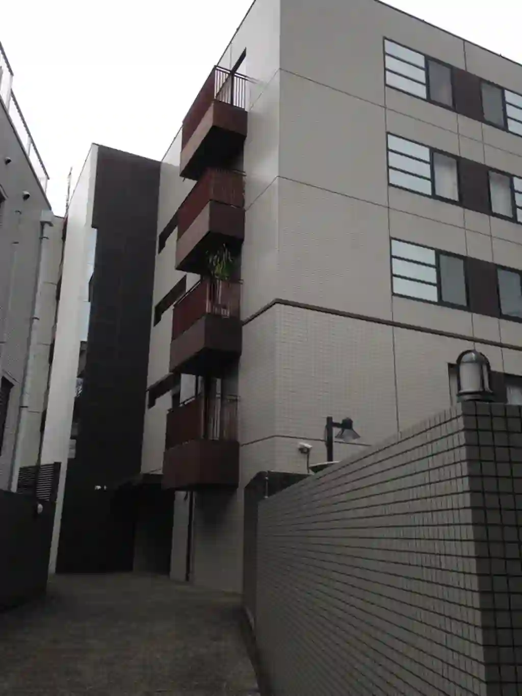 白金三光アンクレー 外観