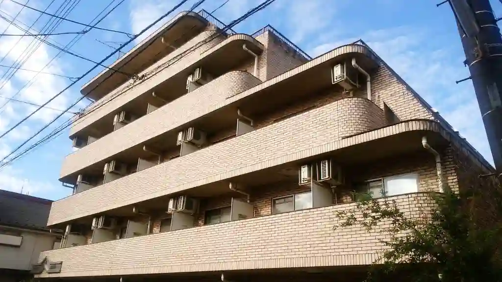 クレサンバレー 外観