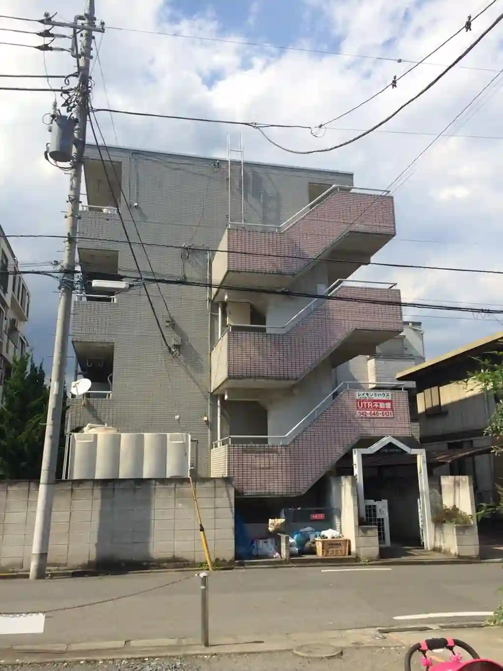 レイモンドハウス 外観