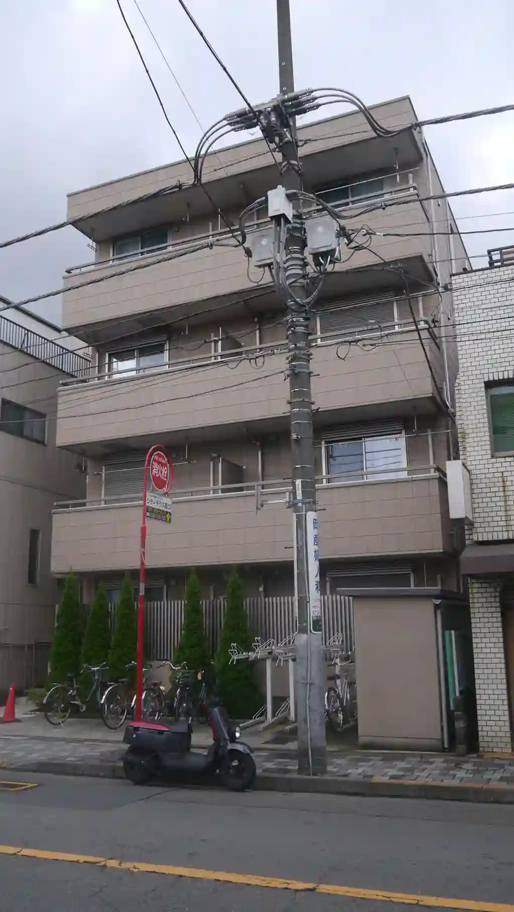 カレン国立 外観