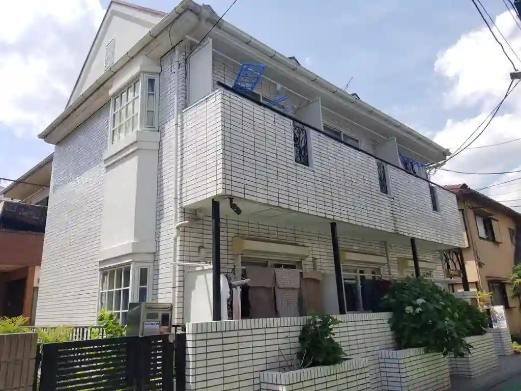 レオパレス中央 外観