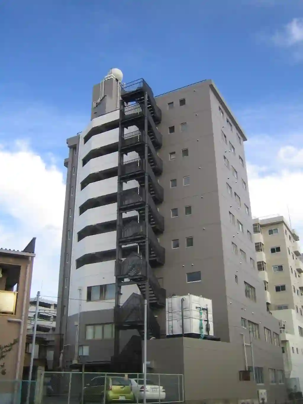 パルポート上大岡 外観