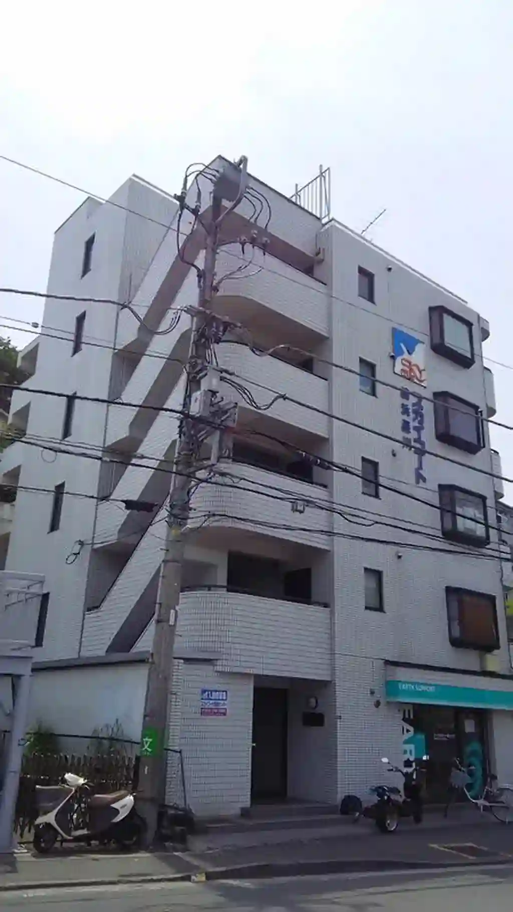 スカイコート横浜星川 外観