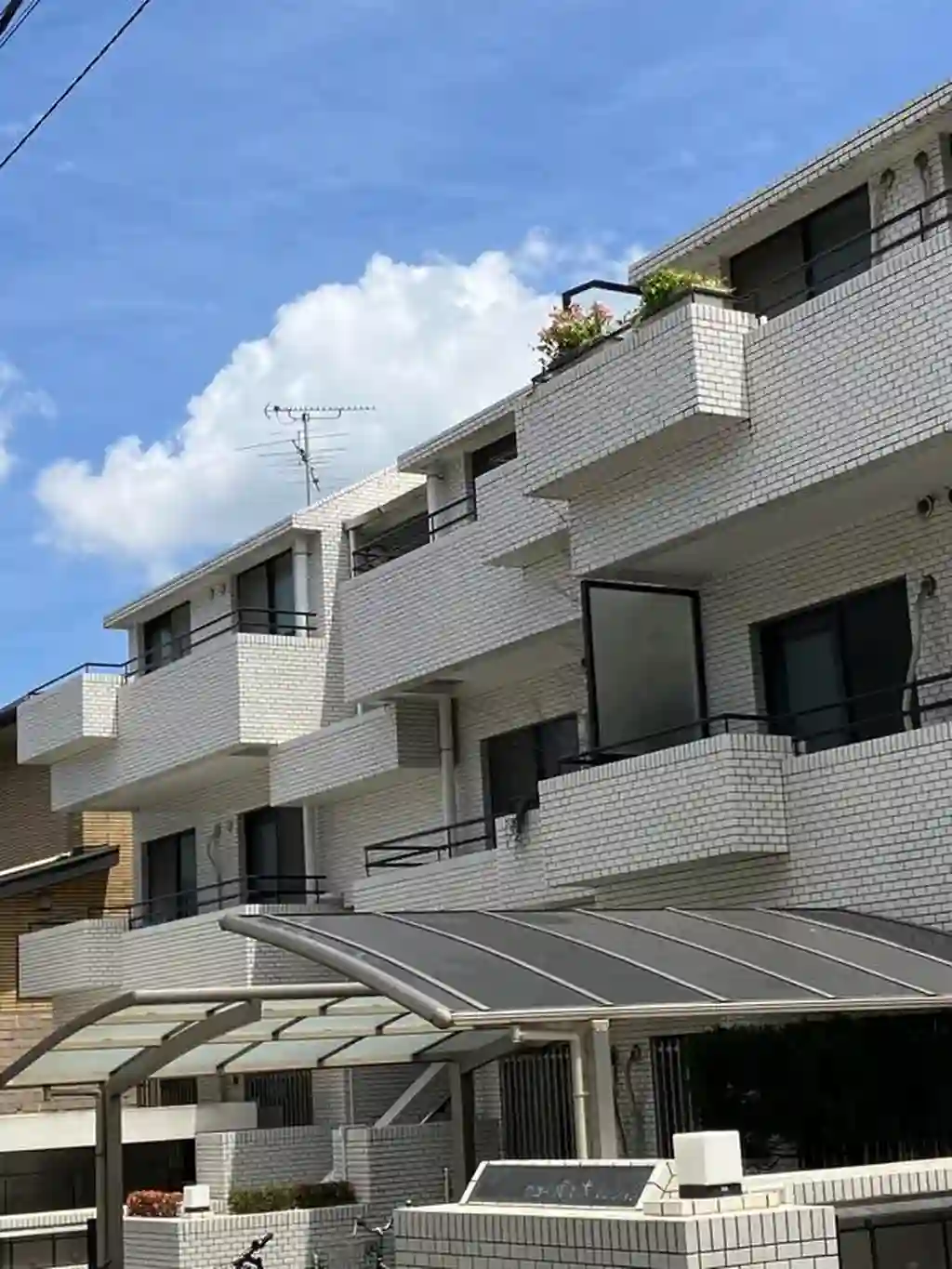 ワコー代々木マンション 外観