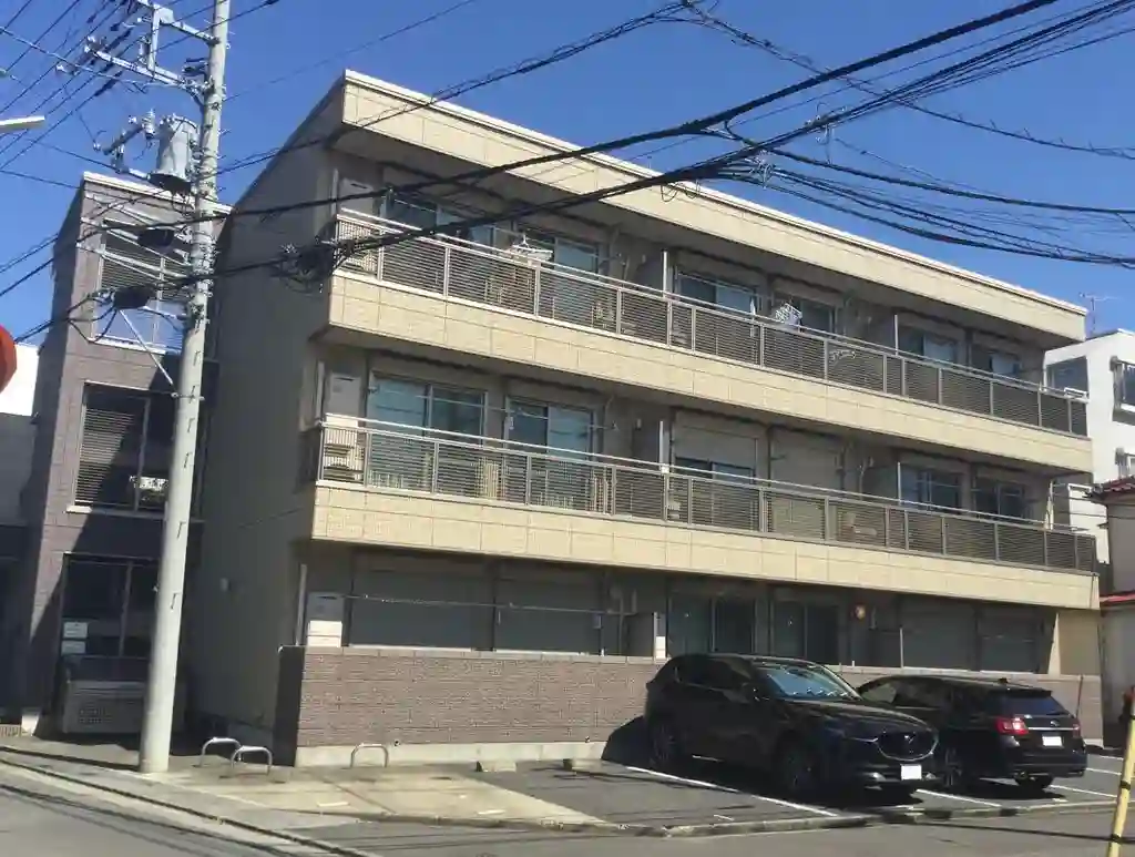 グランソレアード 外観
