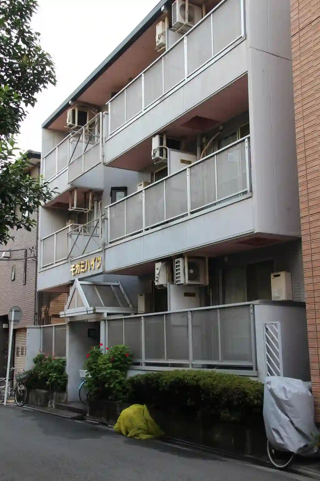 モガミハイツ 外観