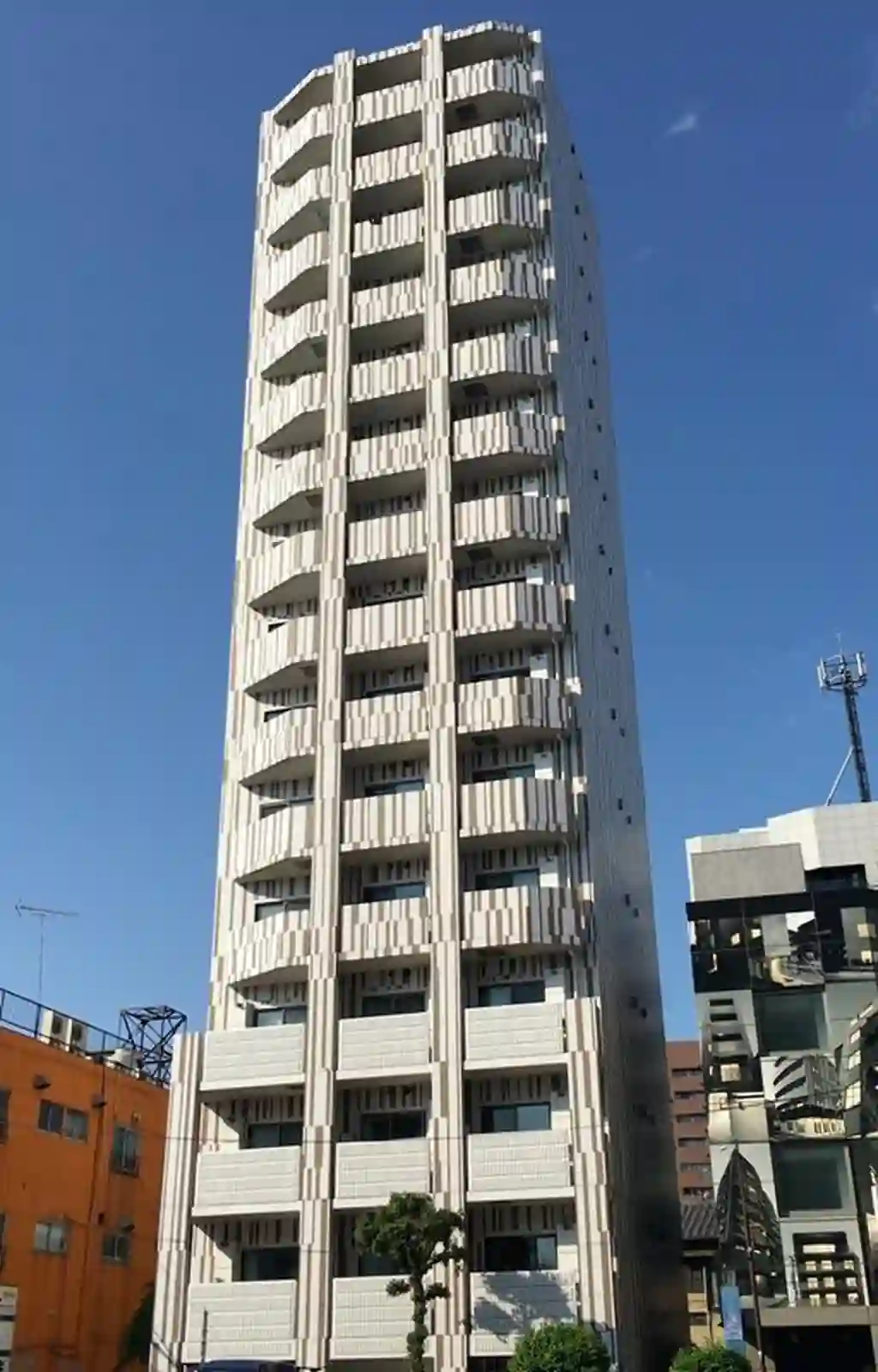 PREMIUM CUBE G 駒沢大学 外観