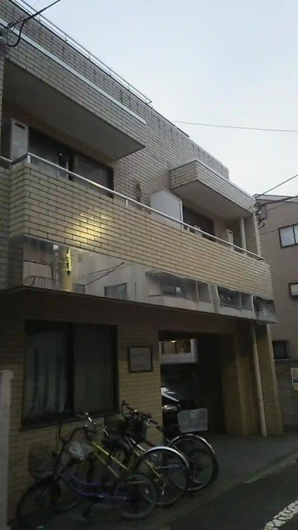 バロンすえひろ 外観