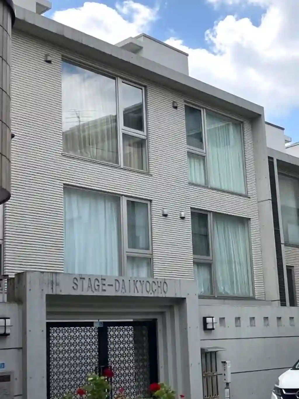 ステージ大京町 外観