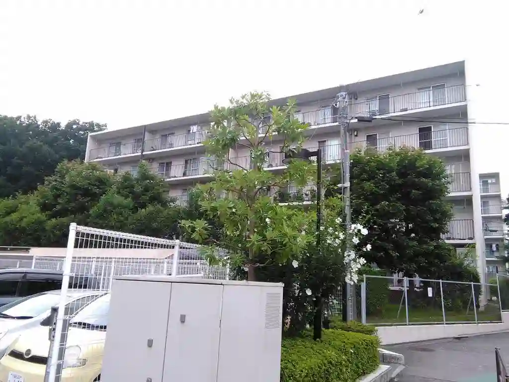 菱興百合ヶ丘マンションB 外観